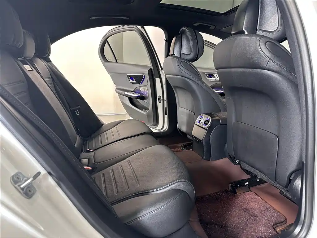 Mercedes-Benz C-Class 2025 C 260 L Sport Edition фото 5