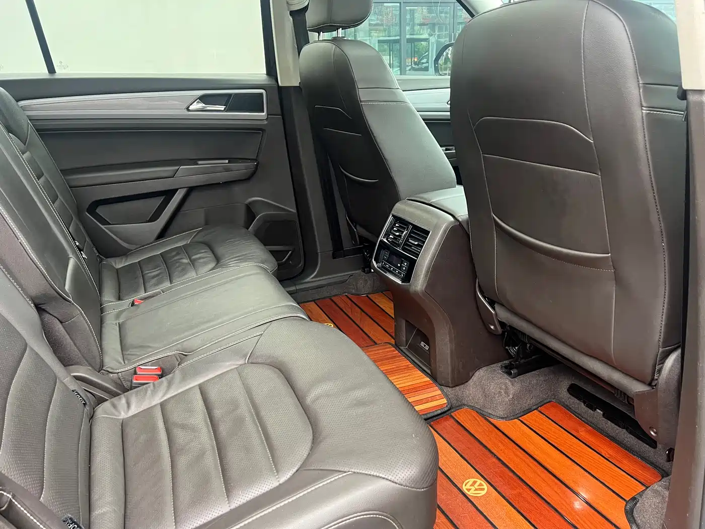 Volkswagen Teramont 2017 530 V6 4WD Luxury Edition фото 8
