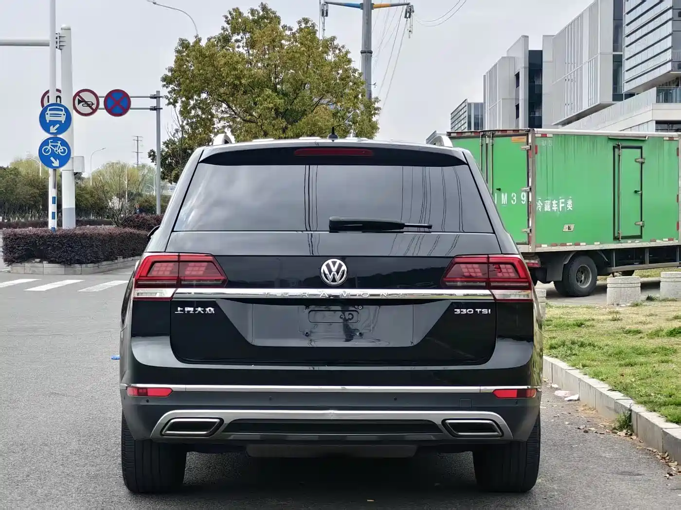 Volkswagen Teramont 2020 330TSI 2WD Luxury China VI фото 6