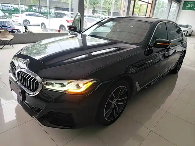 BMW 5 525Li, M Спорт-пакет