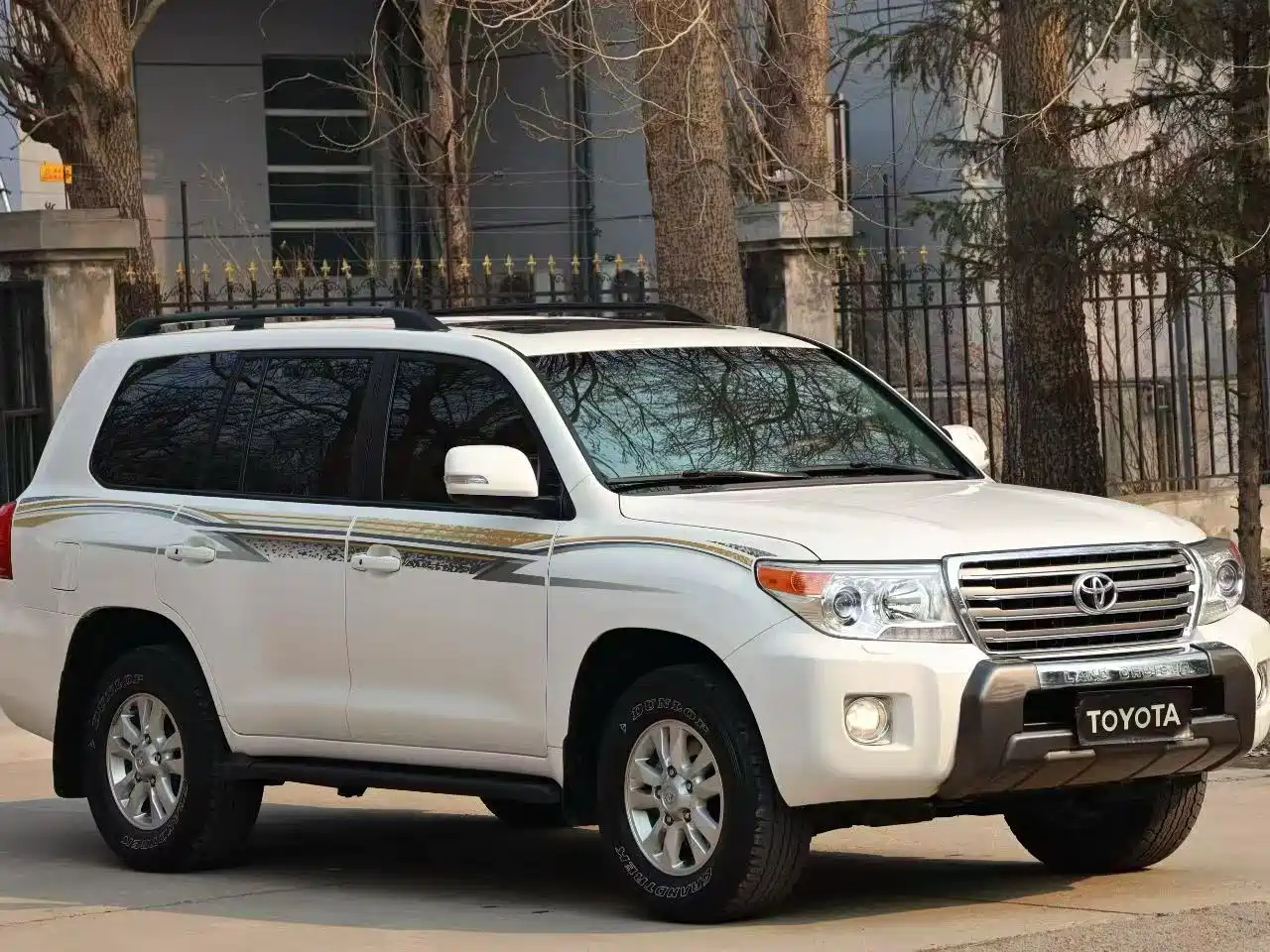 Toyota Land Cruiser 2012 4.0L Automatic VX фото 3
