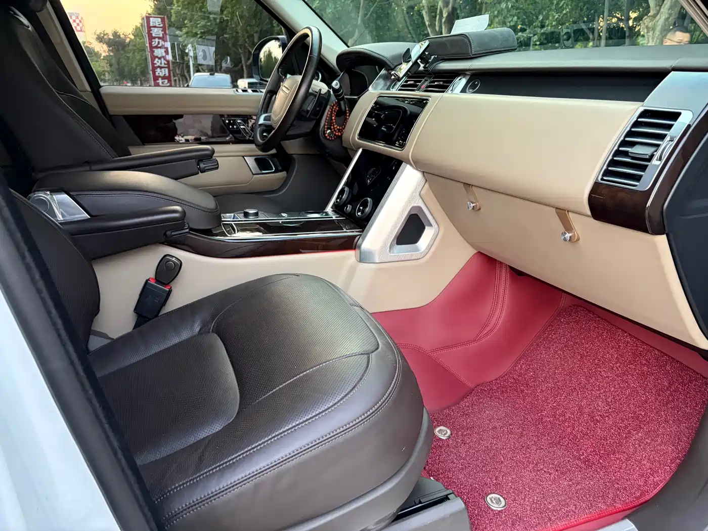 LAND ROVER RANGE ROVER