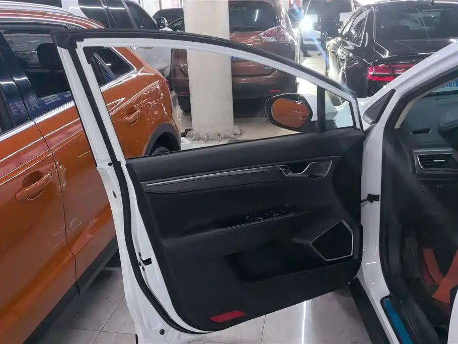 GEELY AUTOMOBILE EMGRAND GS