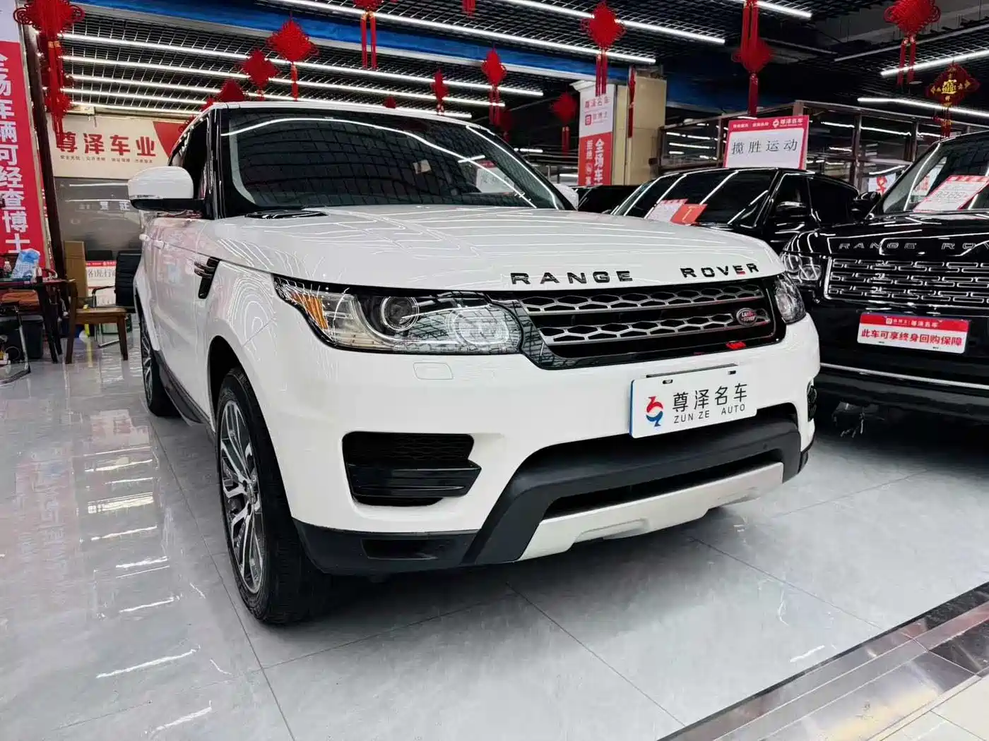 Land Rover Range Rover Sport фото 3