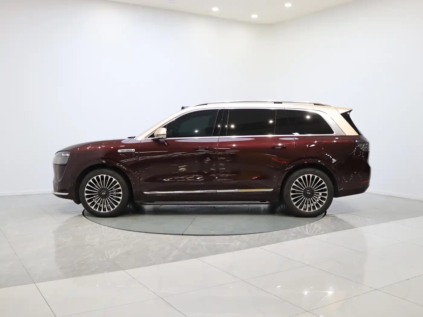 AITO Wenjie AITO M9 2025 Pure Electric Ultra 100kWh 6-Seater фото 7