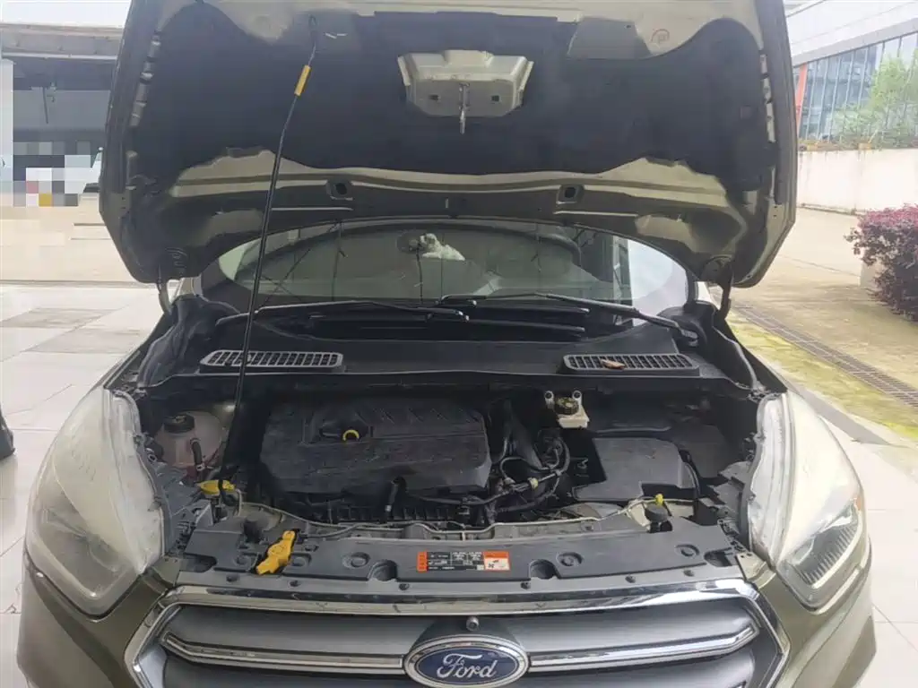 Photo 20 - Ford Kuga