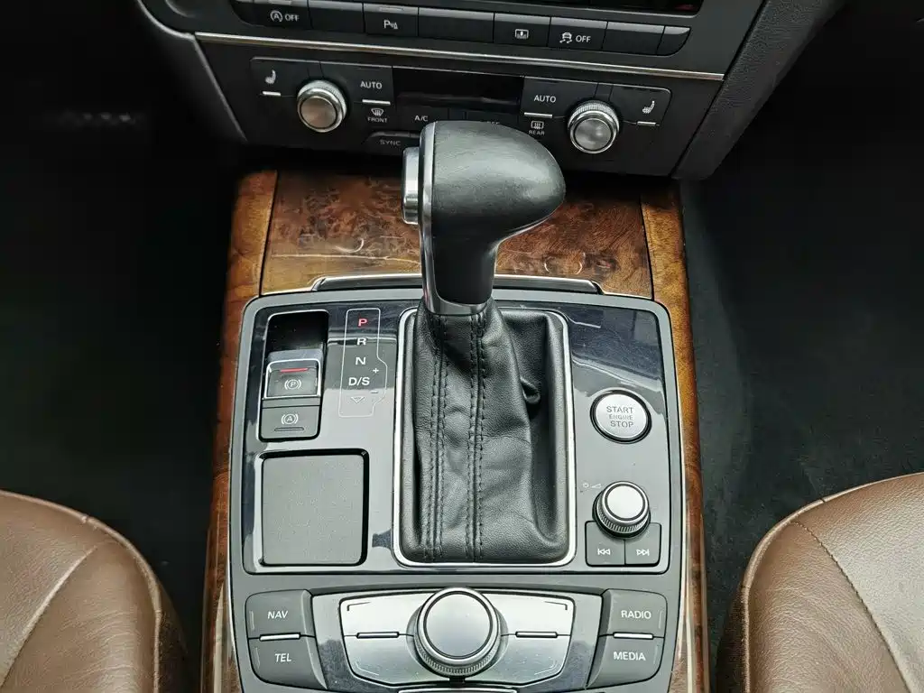 Audi A6L 2014 2014 30 FSI Comfort