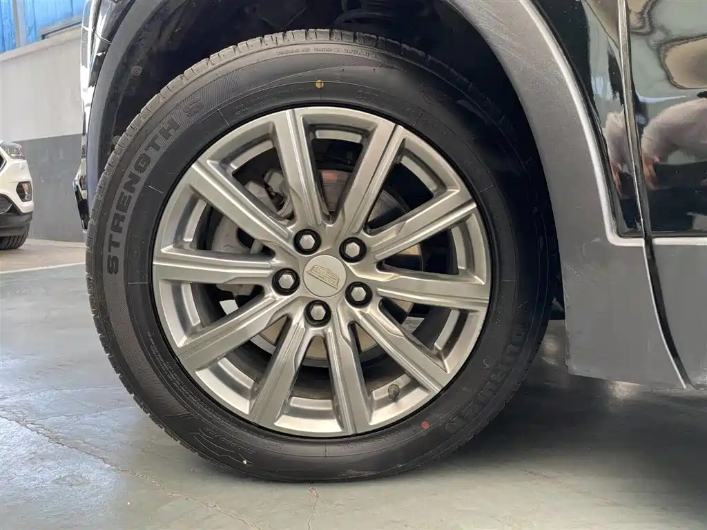 Cadillac XT4 2020 28T FWD Leading Trim фото 22