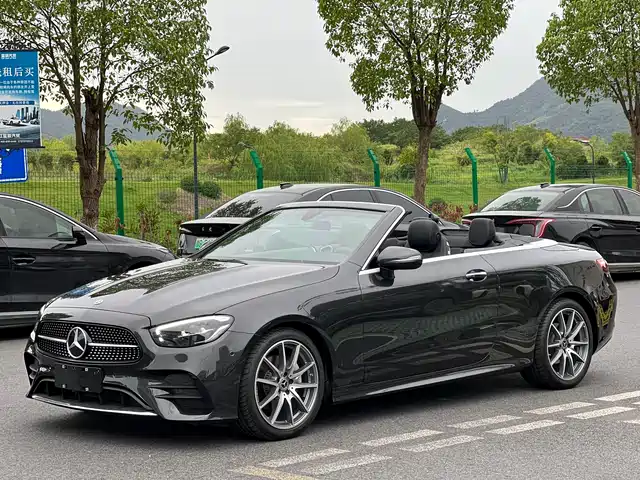 MERCEDES-BENZ E CLASS