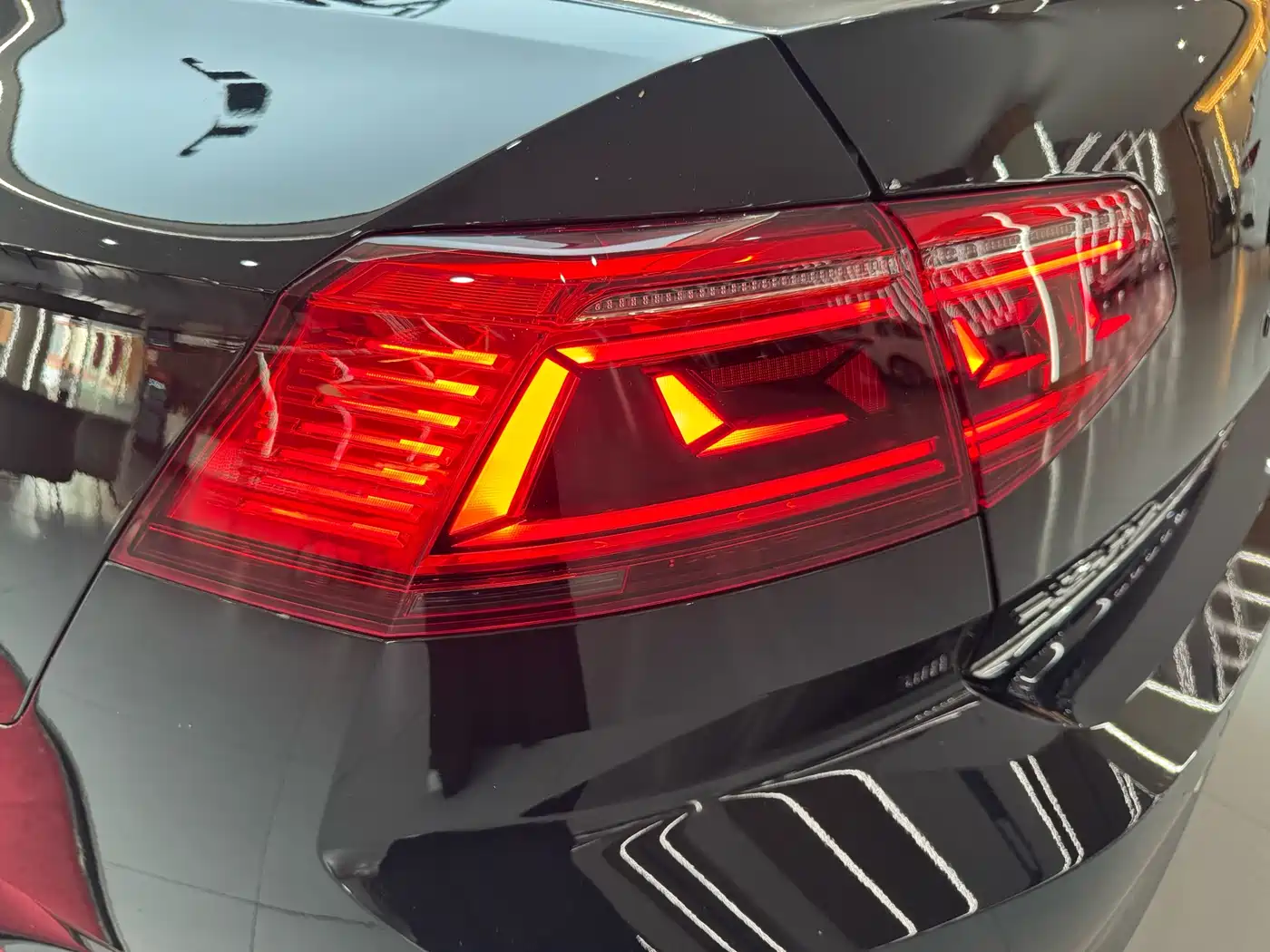 Volkswagen Magotan GTE Plug-in Hybrid 2022 GTE Luxury фото 41