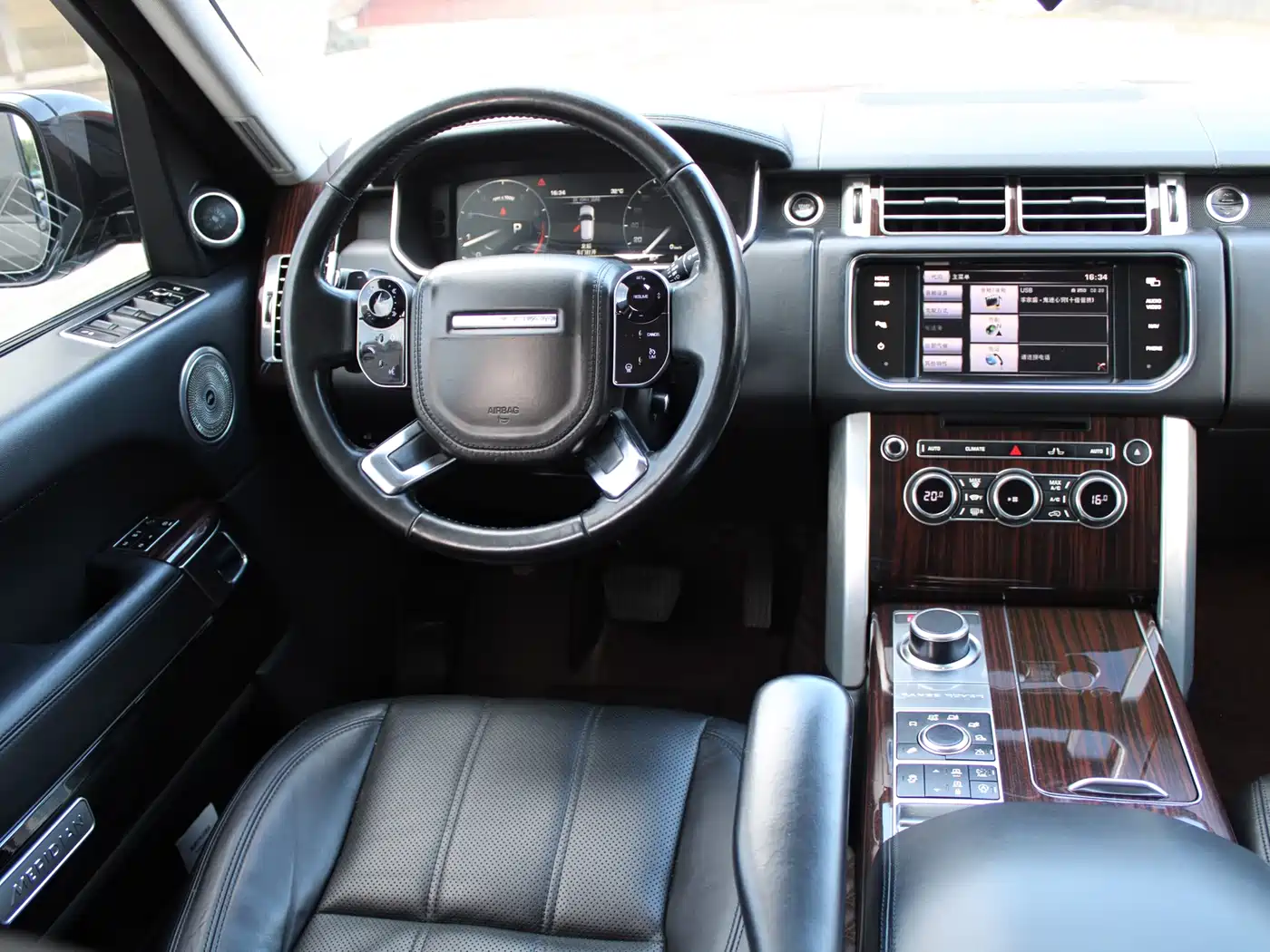 Фото 12 - Land Rover Range Rover