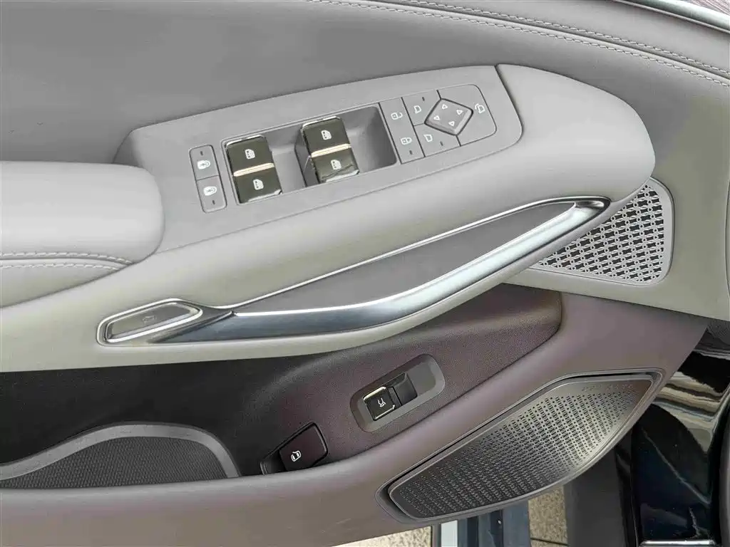Denza N9 2025 Model Premium Excellence фото 13