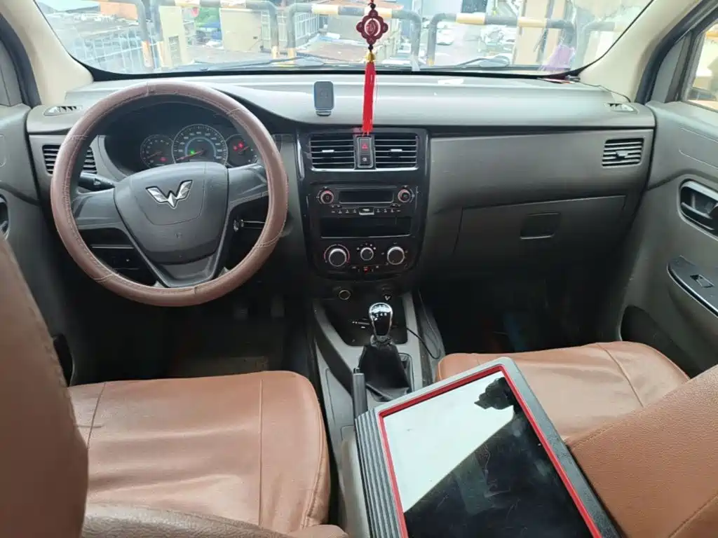 Wuling Motors Wuling Rongguang V 2019 2018 1.5L Standard