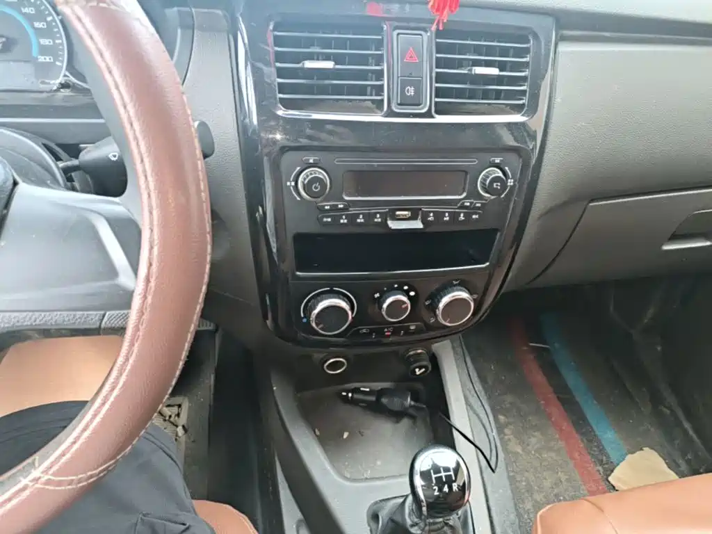 Wuling Motors Wuling Rongguang V 2019 2018 1.5L Standard