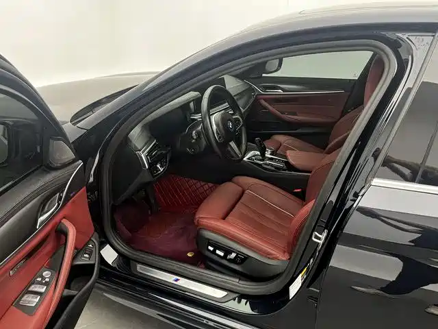 BMW 5 Series New Energy 2022 Facelift II 535Le Pioneer Edition M Sport Package фото 4