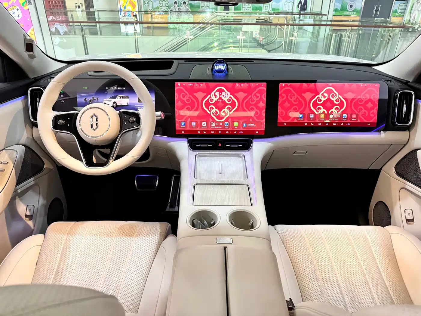 AITO Wenjie AITO M8 2025 Range Extender Max+ Edition 53.4kWh 5-seater фото 15