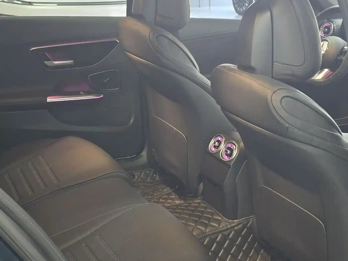 Mercedes-Benz C-Class 2023 C 260 L Sport фото 9