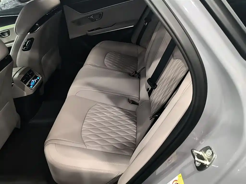 BYD Han 2025 DM-i Smart Driving Edition 125KM LiDAR Flagship фото 17