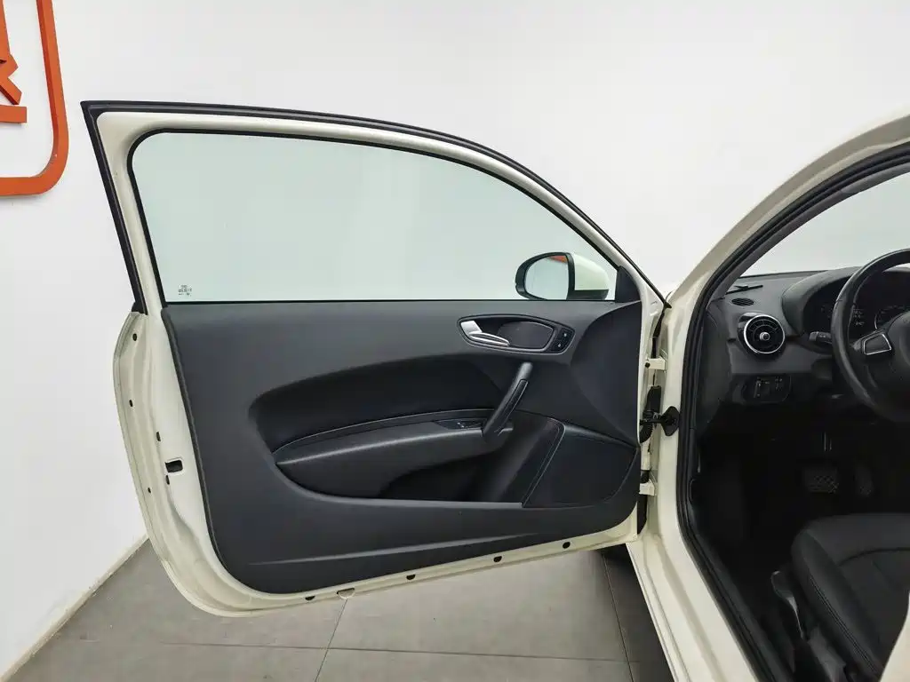 Audi A1 2013 2012 1.4 TFSI Urban