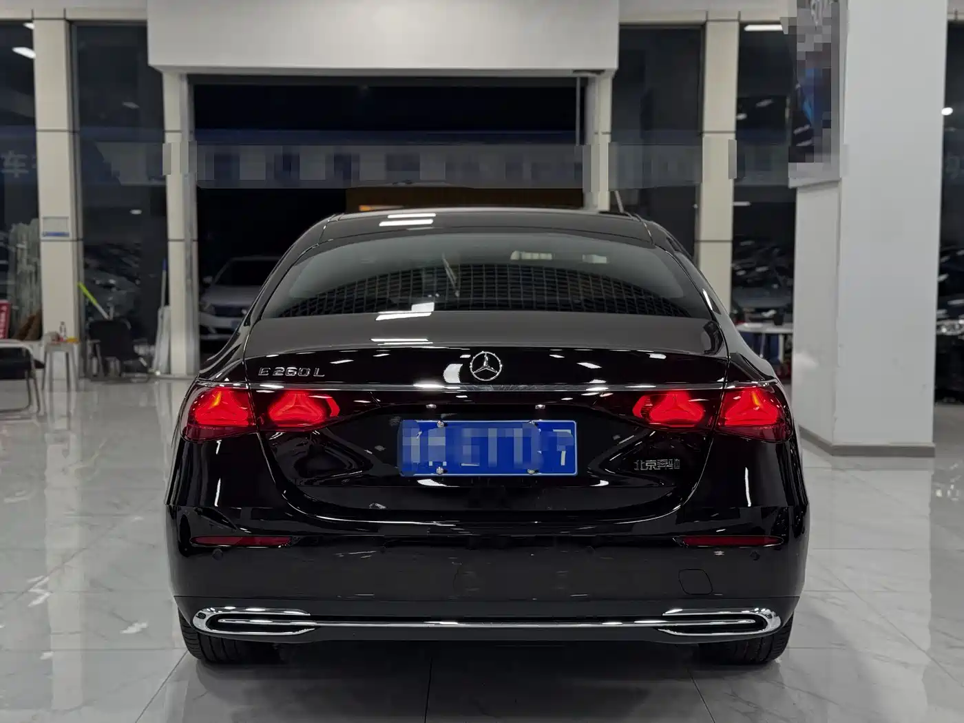 Mercedes-Benz E-Class 2025 E 260 L фото 12