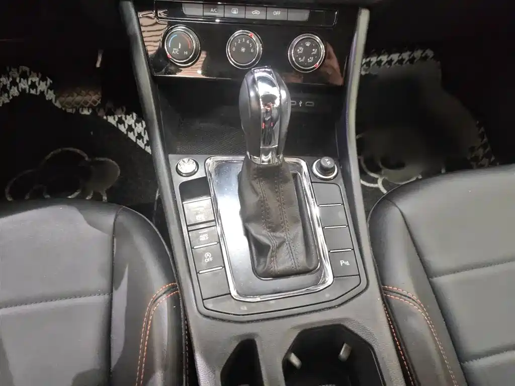 Volkswagen Bora 2023 200TSI DSG Yuexing PRO Edition фото 9