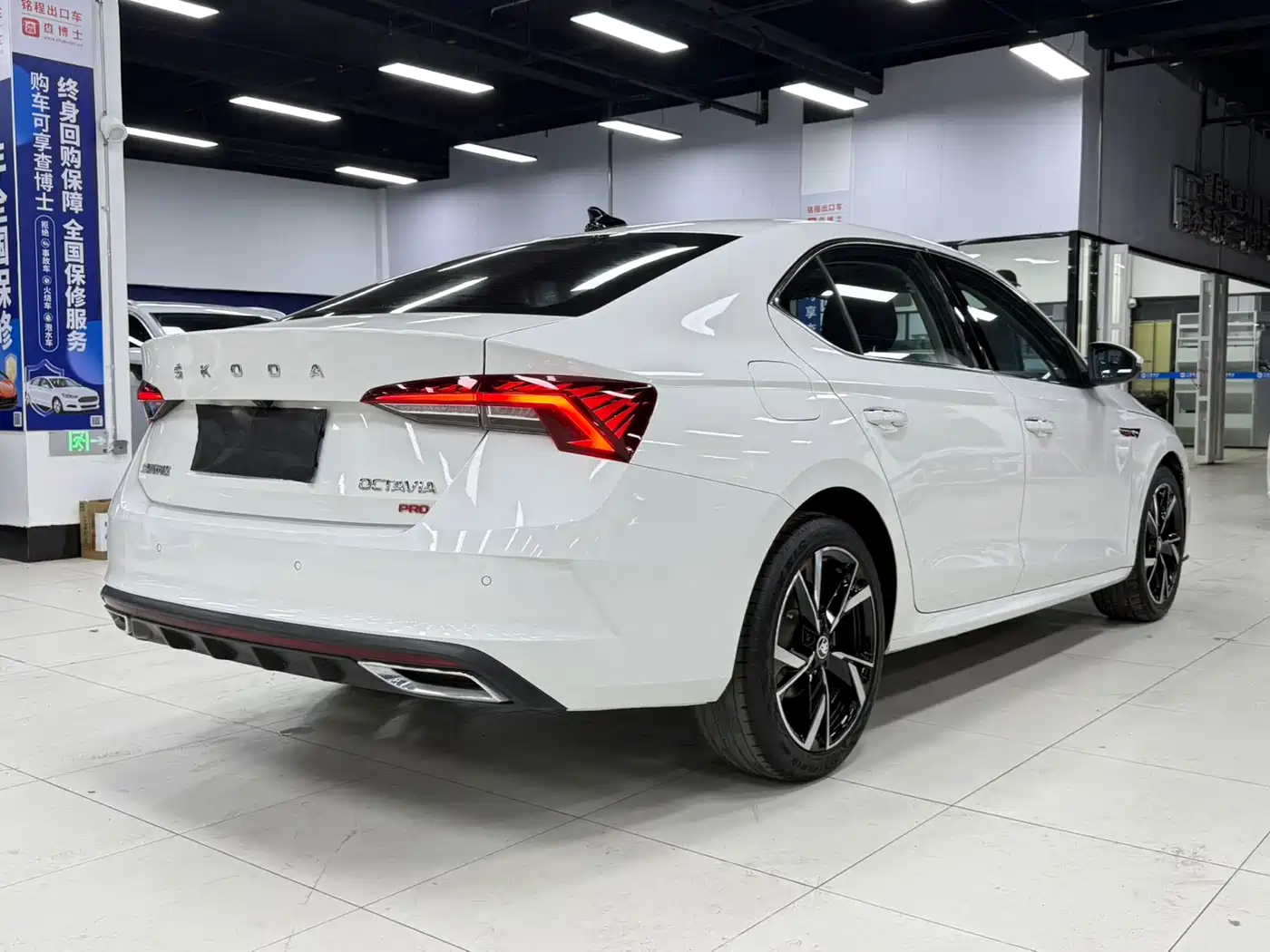 Škoda Octavia 2022 PRO TSI280 Premium Edition фото 5