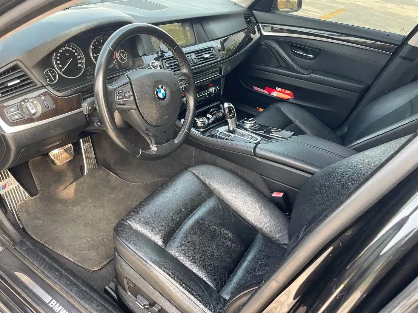BMW 5 Series 2013 525Li Luxury фото 9