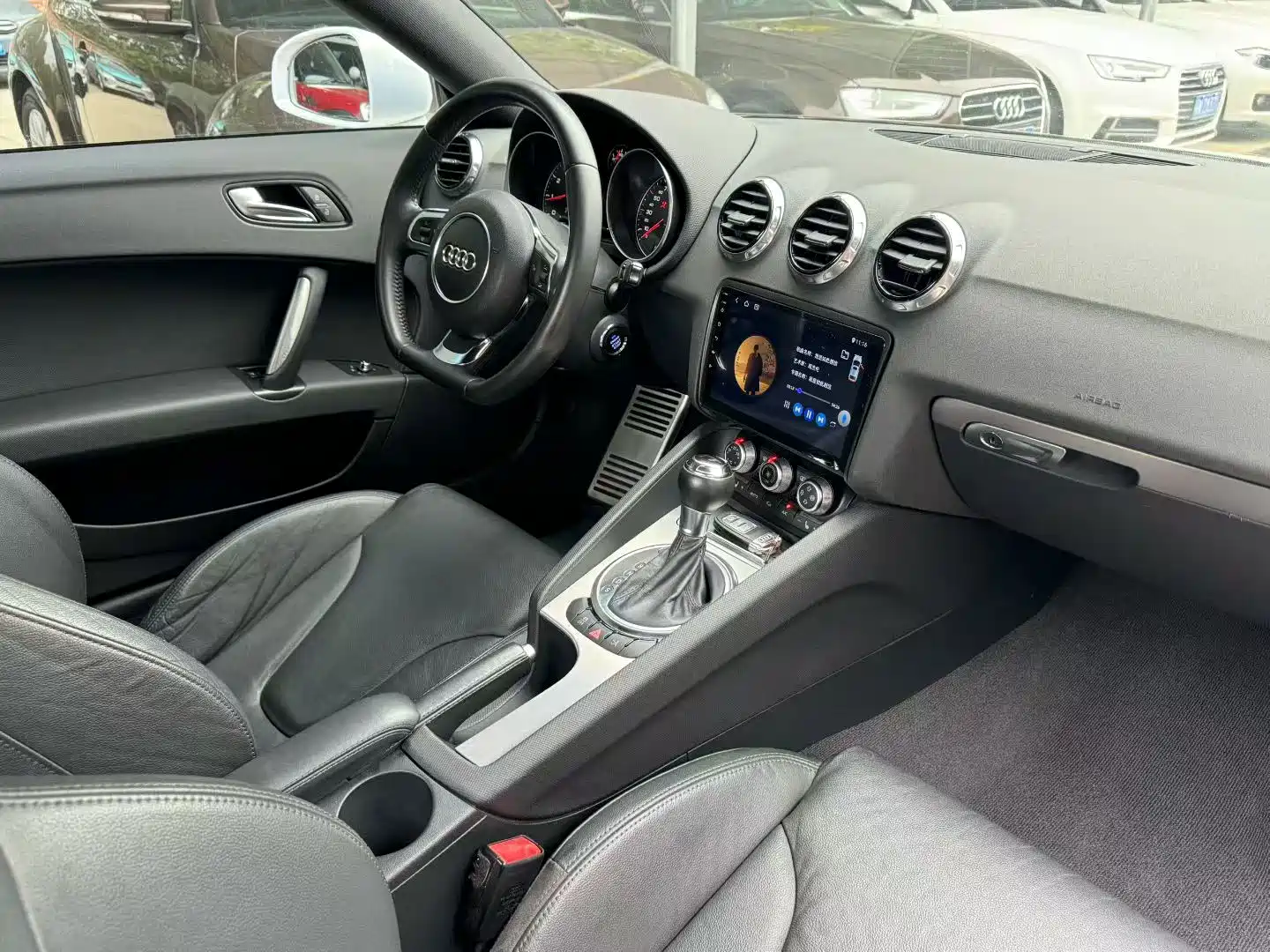 Photo 6 - Audi TT