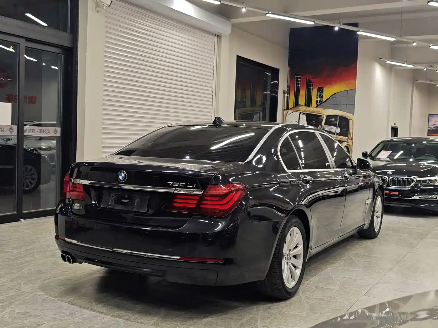 BMW 7 Series 2013 Model 730Li Luxury фото 4