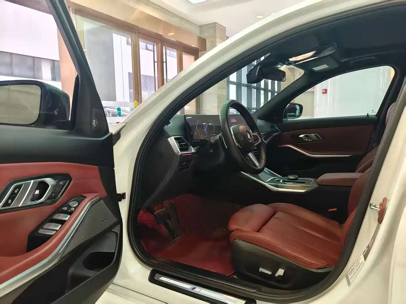 BMW 3 Series 2023 325i M Sport Black Night Package фото 10