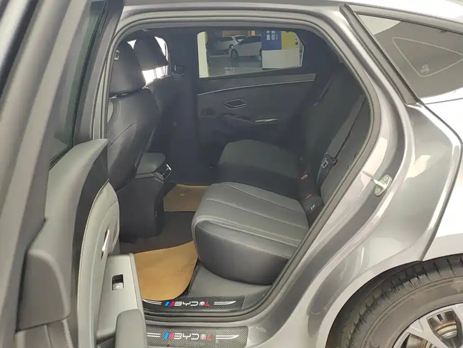 BYD Qin L 2024 2024 DM-i 80KM Leading Edition