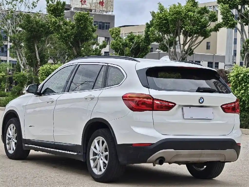 BMW X1 2018 sDrive18Li Fashion Model фото 6