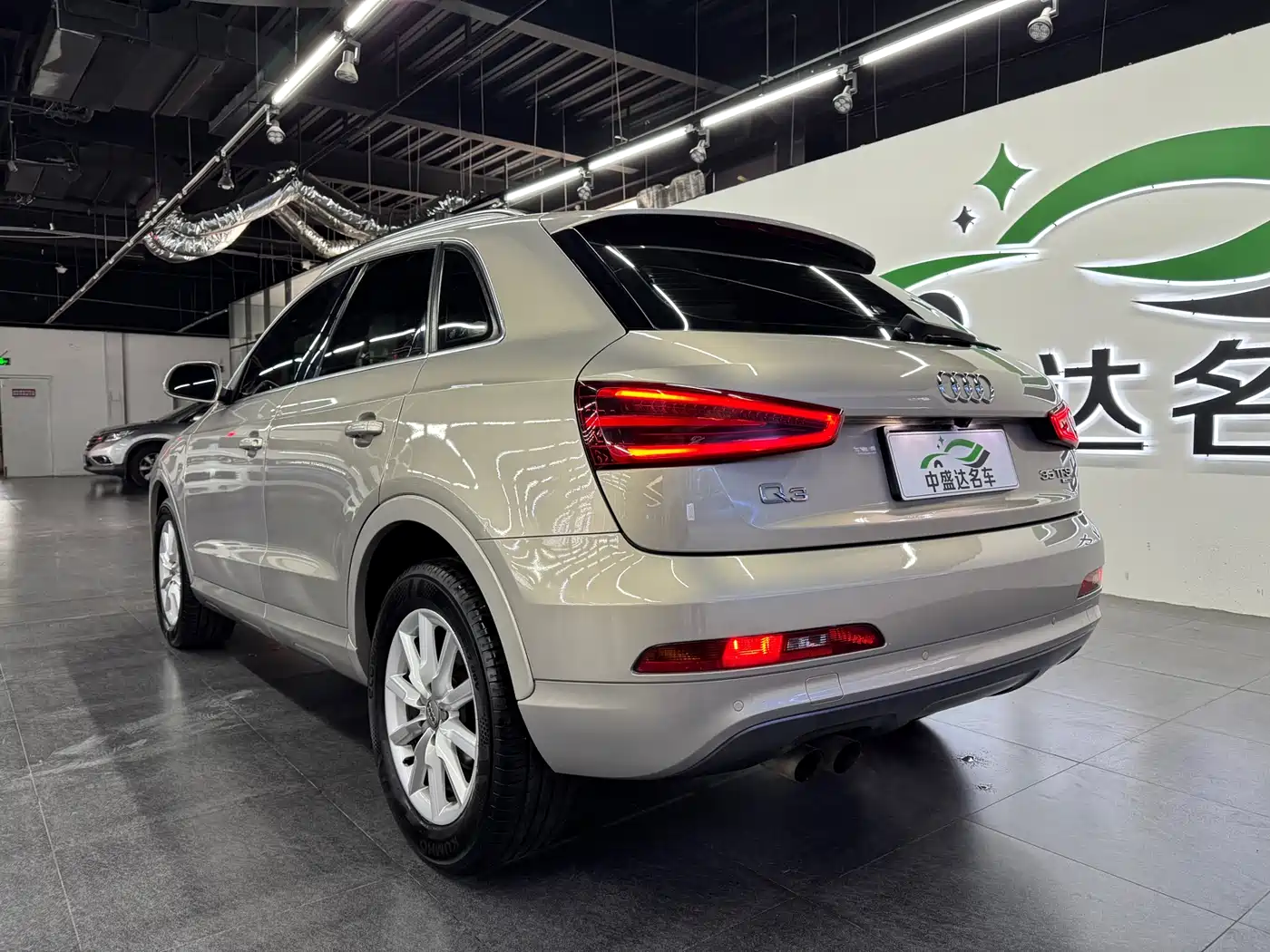 Audi Q3 (Import) 2012 35 TFSI quattro Comfort фото 4