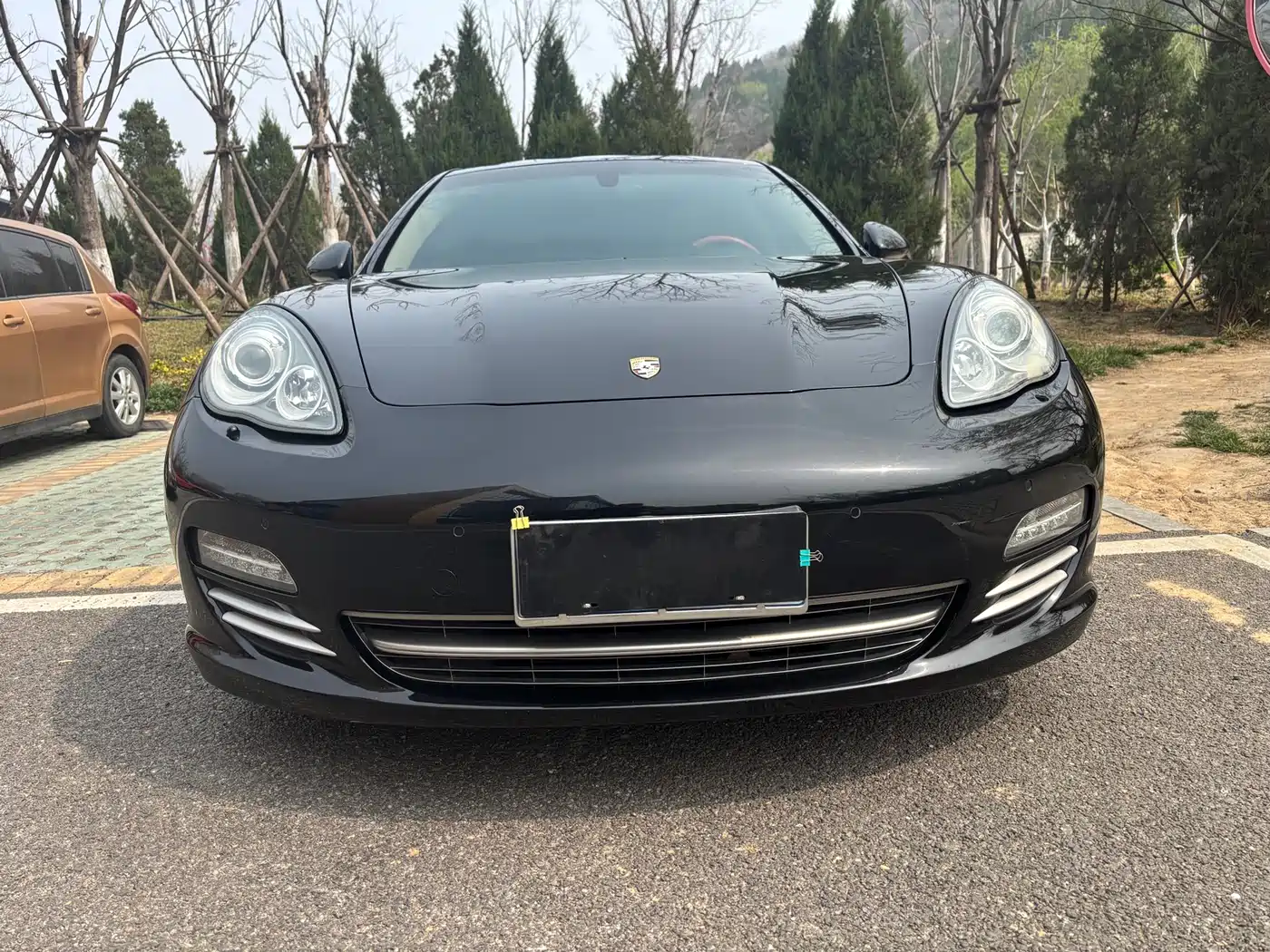 Porsche Panamera 2013 Panamera Platinum Edition 3.6L фото 2