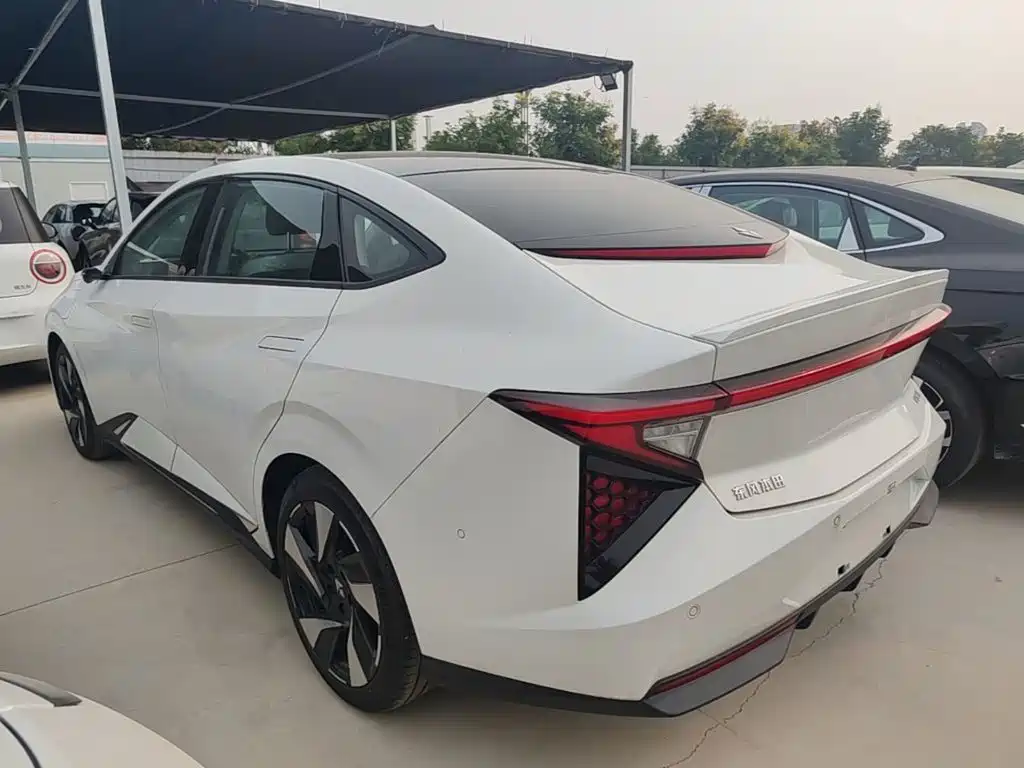 2026 Lingxi L