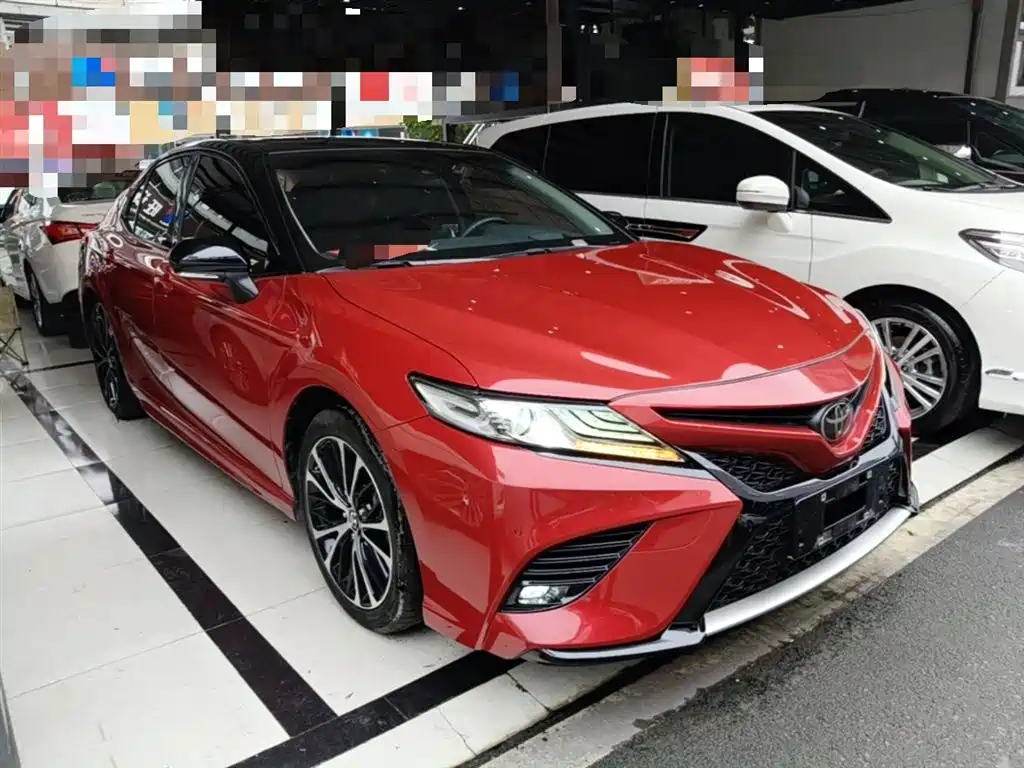 Toyota Camry 2018 2.0S Sport Edition фото 4