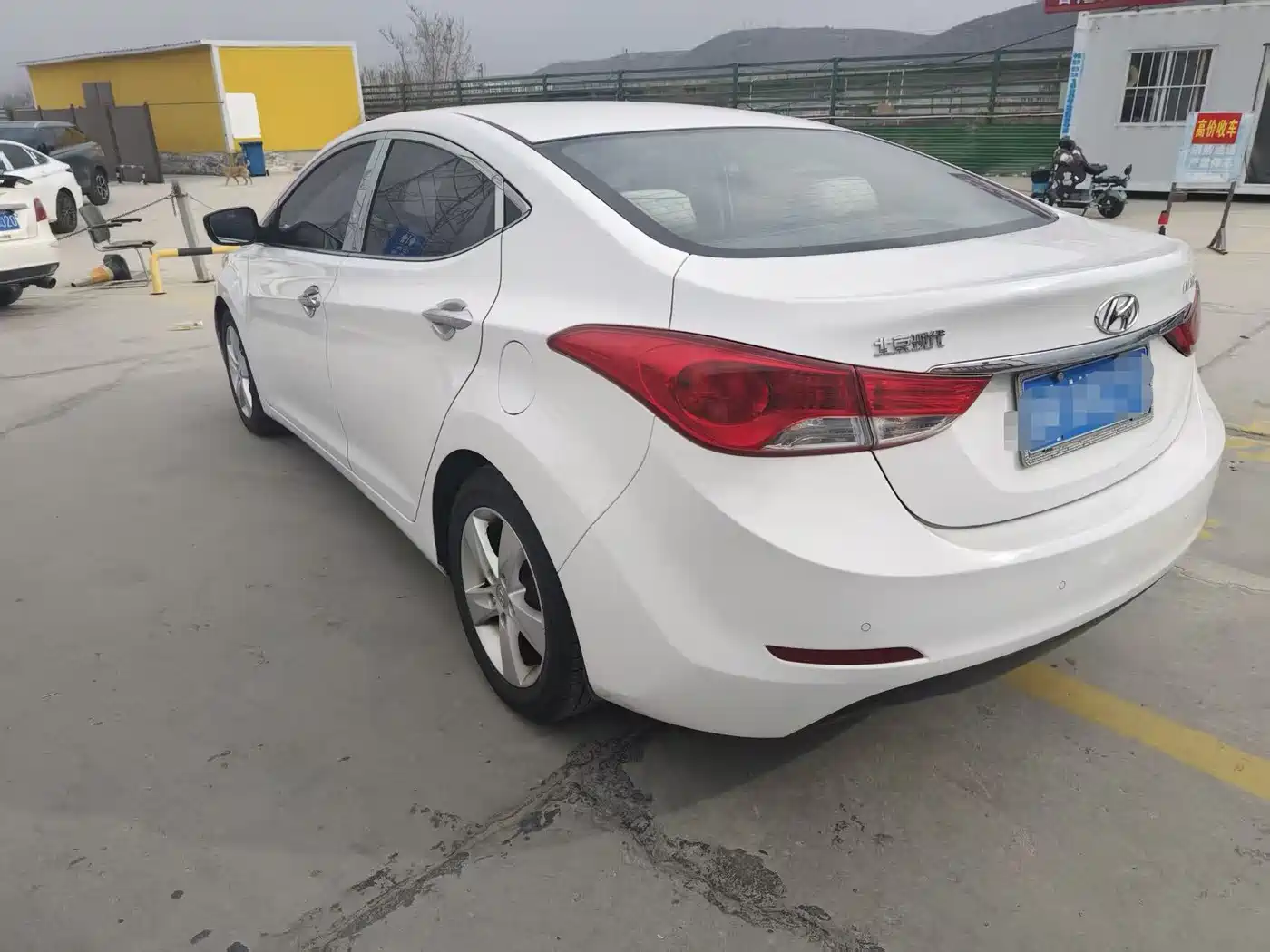Hyundai Langdong 2013 1.6L Automatic Leading фото 4