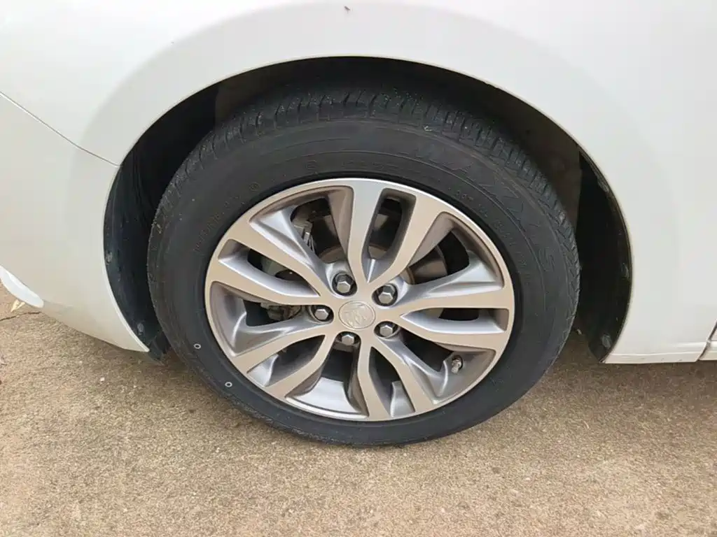 Фото 23 - Buick Excelle