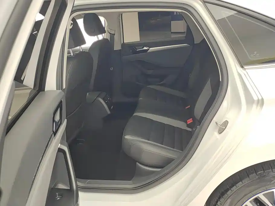 Volkswagen Sagitar, миниатюра 11