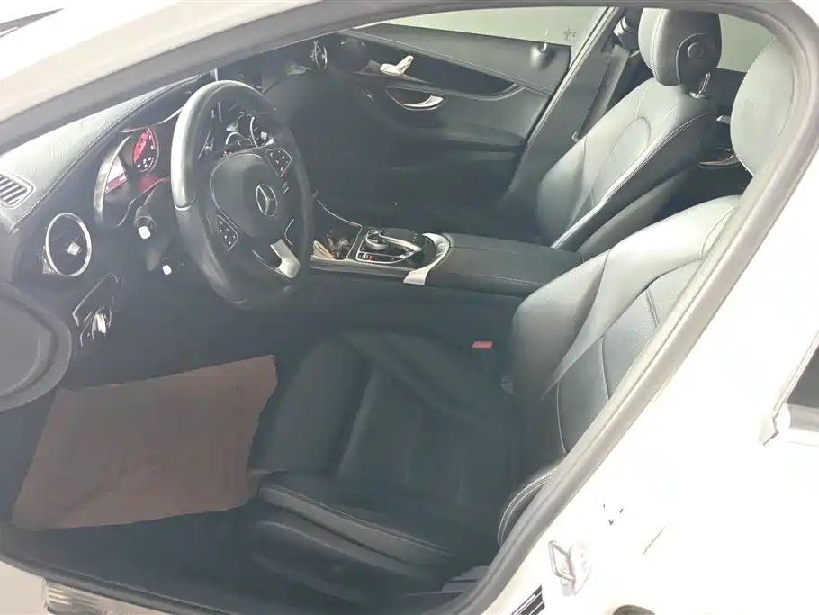 Mercedes-Benz C-Class 2017 Facelift C 180 L Dynamic Sport Edition фото 9