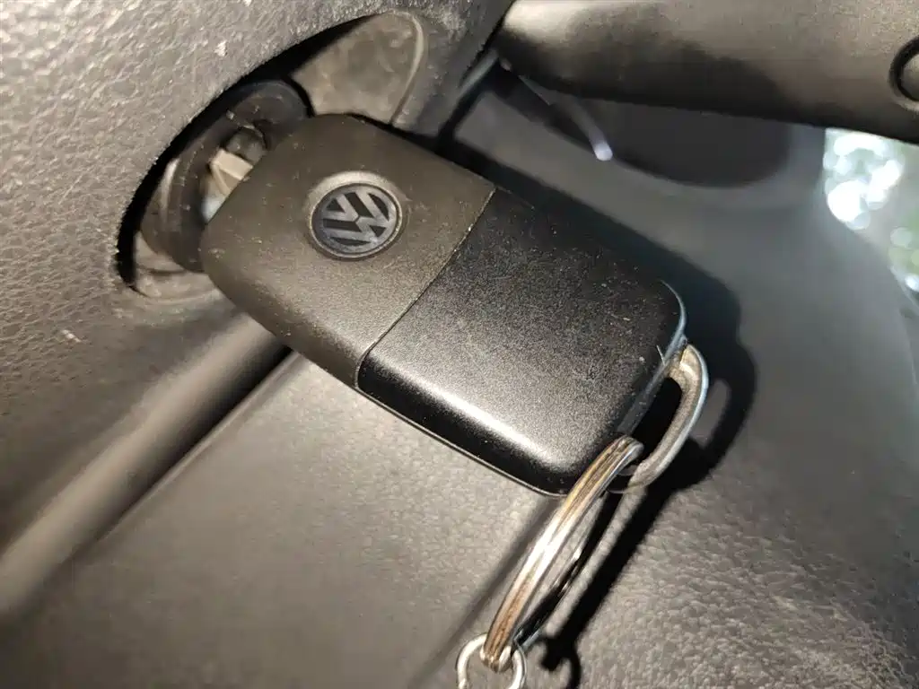 Volkswagen Polo 2014 1.6L Automatic Comfort Edition фото 12