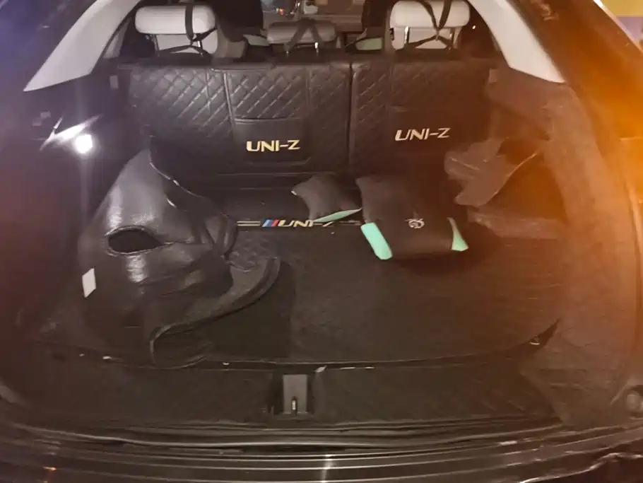 Changan UNI-Z New Energy 2024 2024 Blue Whale iDD 125km Surpassing Edition