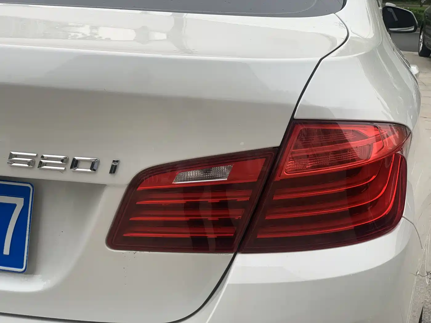BMW 5 Series (Import) 2014 520i Classic фото 9