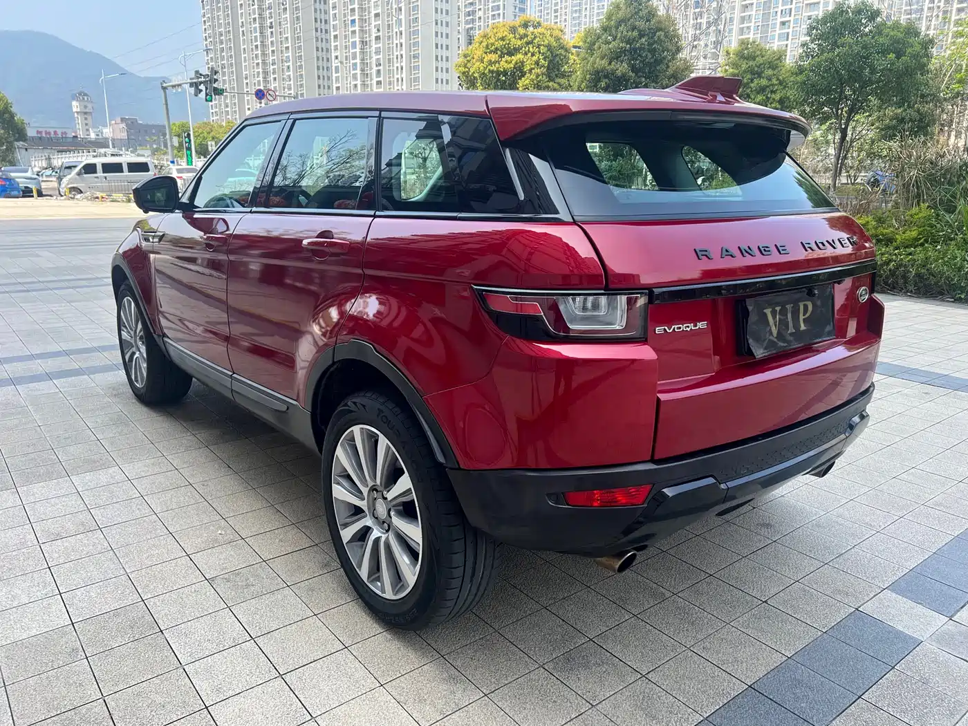 Land Rover Range Rover Evoque 2017 2.0T SE Smart Shine Edition фото 17