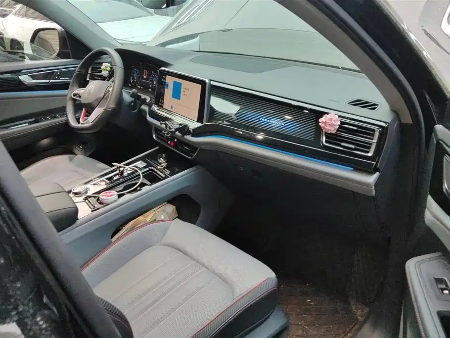 Volkswagen Teramont 2024 Teramont X 380TSI 4WD Premium Luxury Edition фото 8