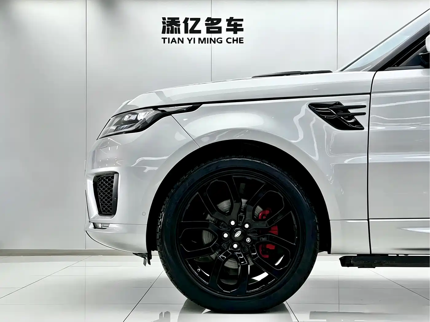 Фото 8 - Land Rover Range Rover Sport