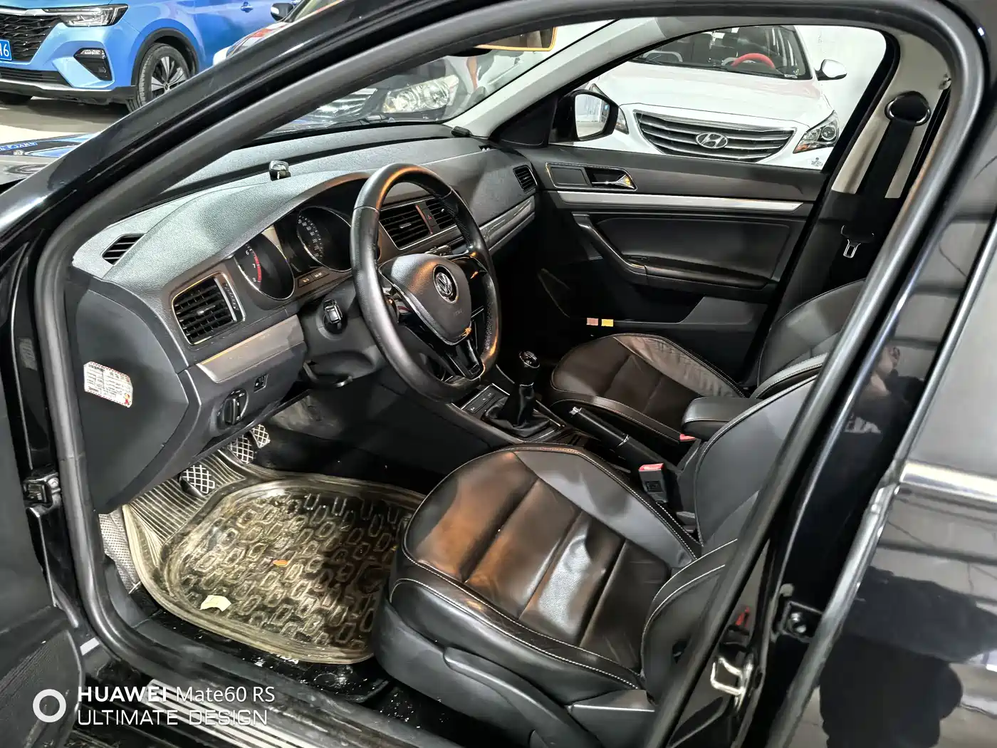 Volkswagen Lavida 2015 1.6L Manual Comfort Edition фото 4