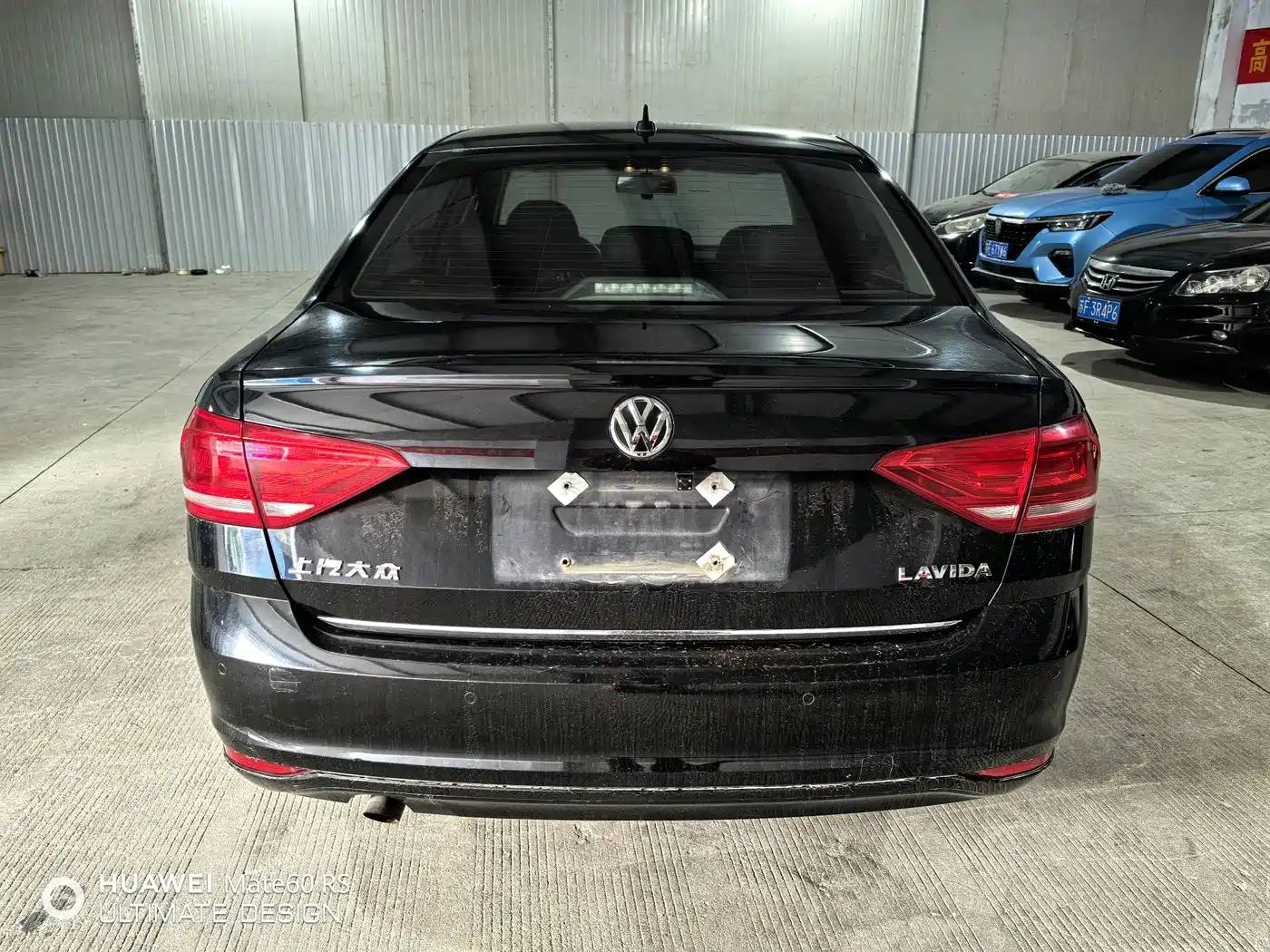 Volkswagen Lavida 2015 1.6L Manual Comfort Edition фото 8
