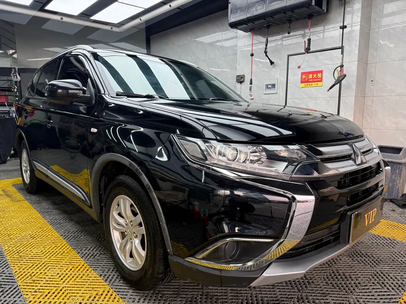 Mitsubishi Outlander 2017 2016 2.0L 2WD Fashion Edition 5-seater