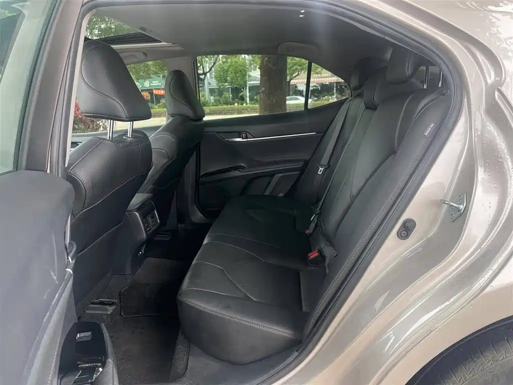 Toyota Camry 2021 2.0G Luxury Edition фото 6